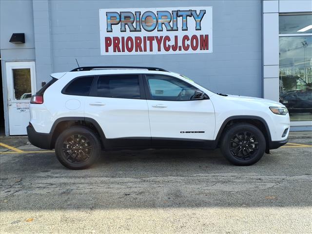 used 2023 Jeep Cherokee car, priced at $24,998