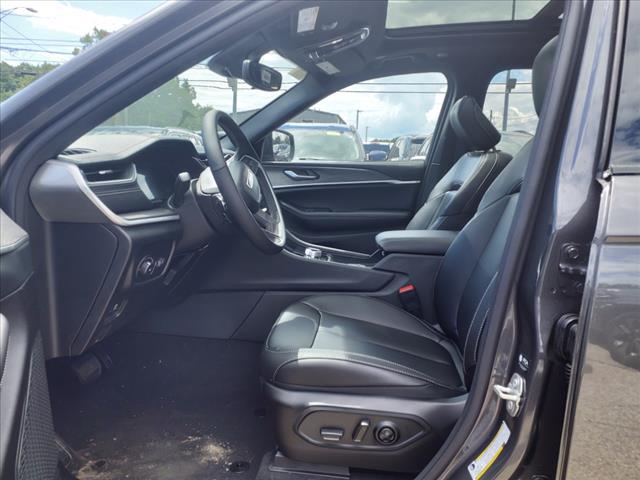 new 2024 Jeep Grand Cherokee car, priced at $45,887