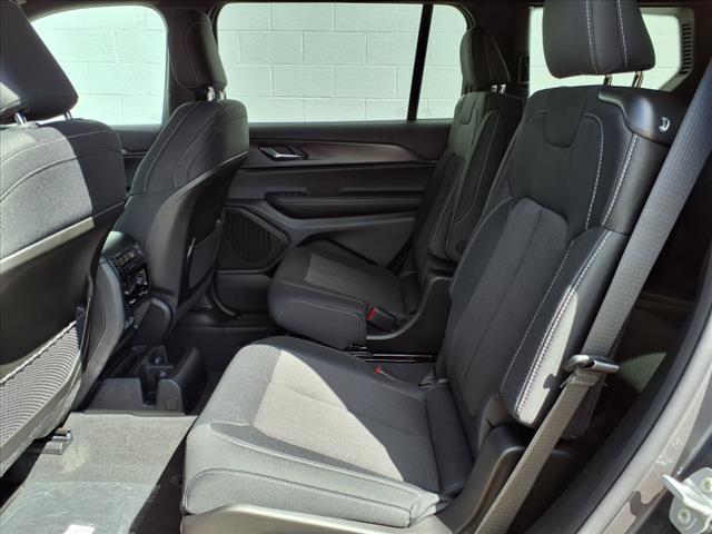 new 2025 Jeep Grand Cherokee L car, priced at $39,197