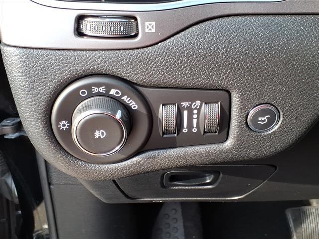 used 2019 Jeep Cherokee car, priced at $13,998