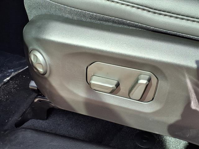 new 2025 Jeep Wrangler car, priced at $55,128