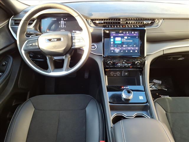 new 2025 Jeep Grand Cherokee car, priced at $41,547