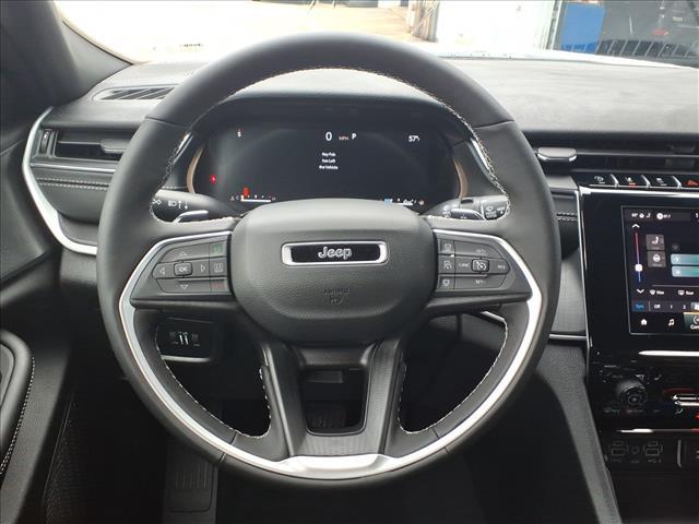 new 2025 Jeep Grand Cherokee car, priced at $42,029