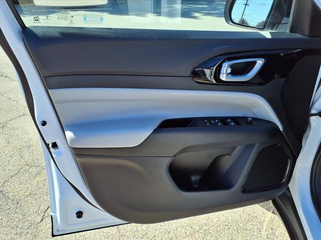 used 2022 Jeep Compass car, priced at $21,998