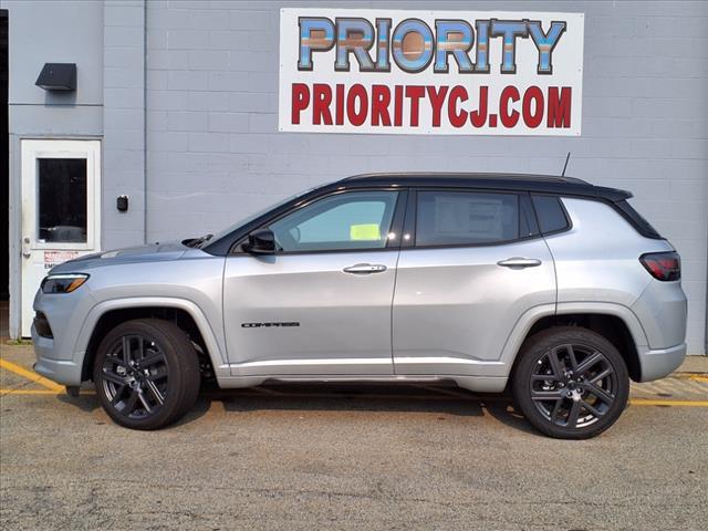 new 2025 Jeep Compass car, priced at $32,998