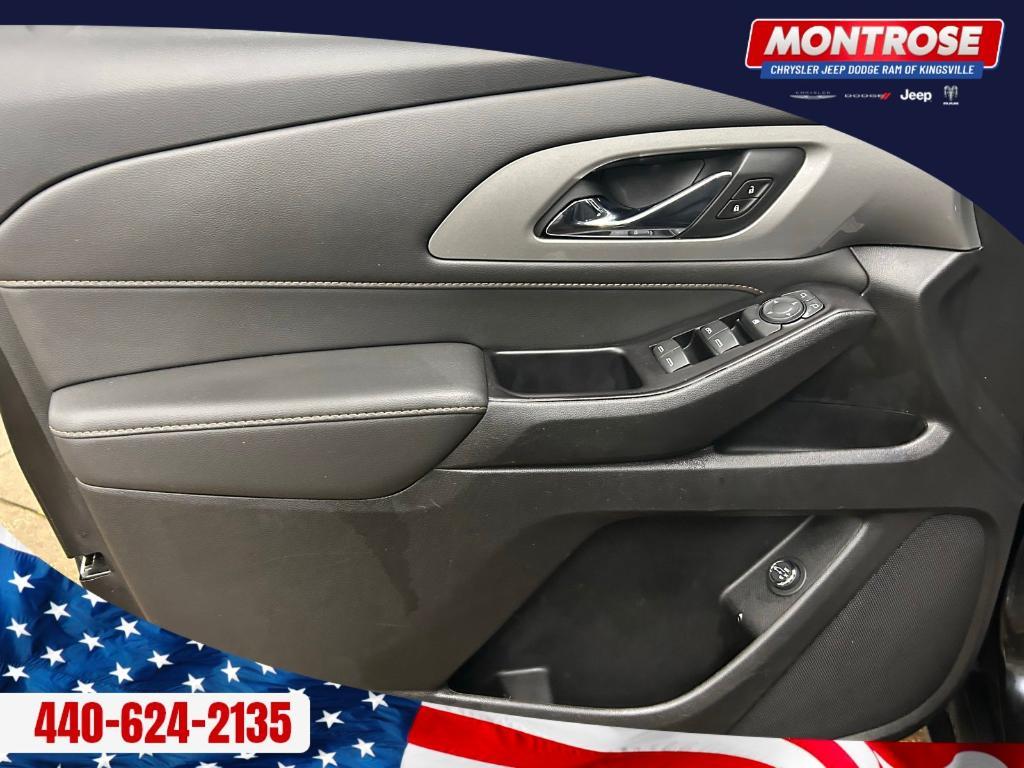 used 2020 Chevrolet Traverse car, priced at $17,999