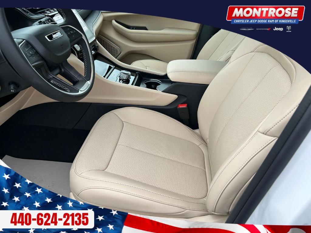 new 2025 Jeep Grand Cherokee car, priced at $47,529