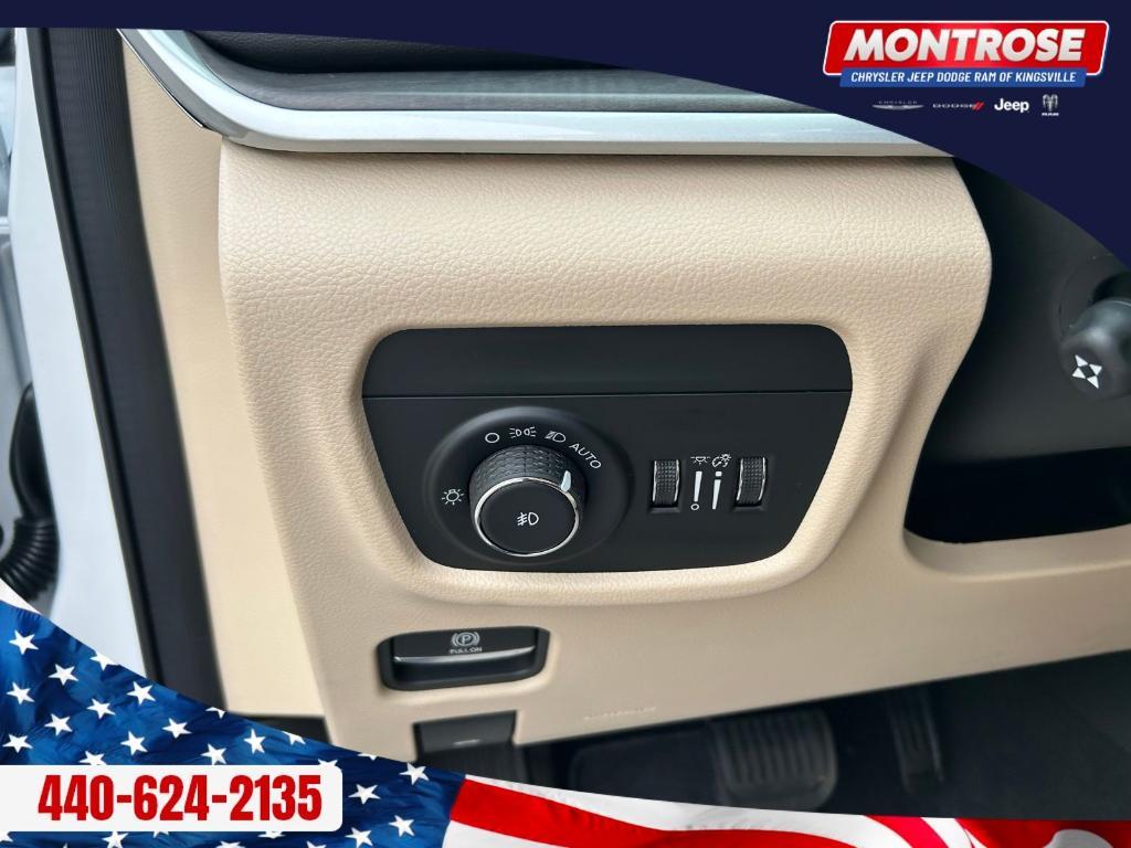 new 2025 Jeep Grand Cherokee car, priced at $47,529