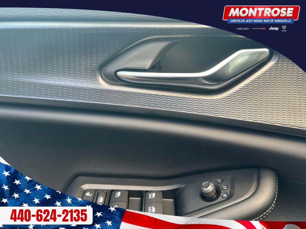 new 2025 Jeep Grand Cherokee car, priced at $38,754