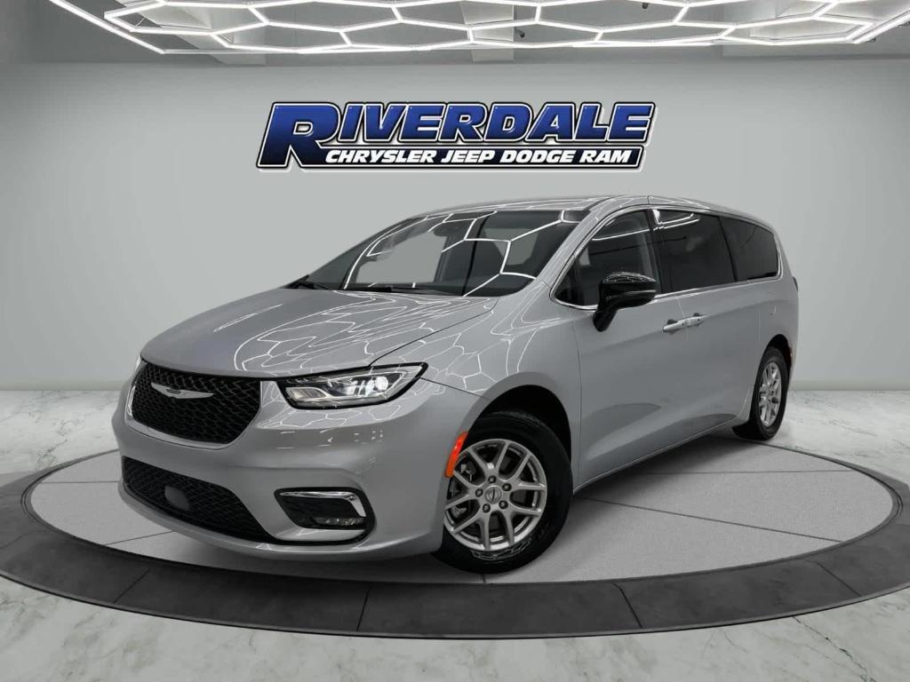 used 2024 Chrysler Pacifica car, priced at $26,229
