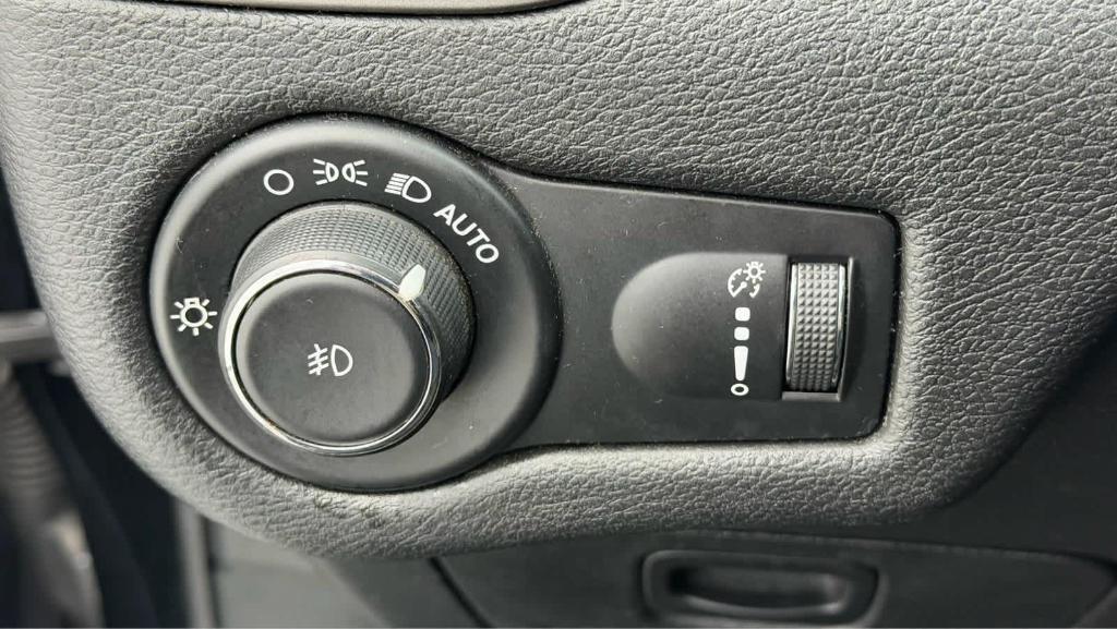 used 2019 Jeep Cherokee car, priced at $14,795