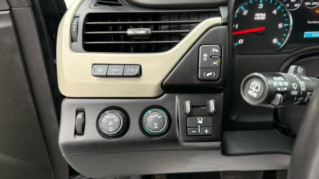 used 2020 GMC Yukon XL car, priced at $31,990