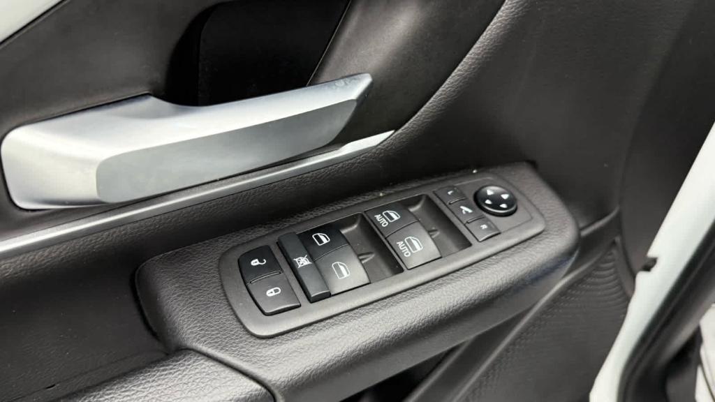 used 2022 Ram 1500 car, priced at $33,913