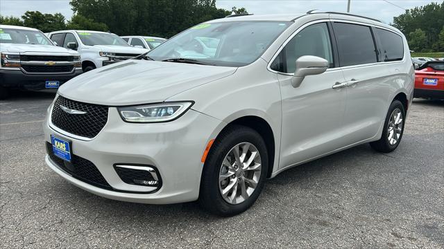 used 2021 Chrysler Pacifica car, priced at $18,995