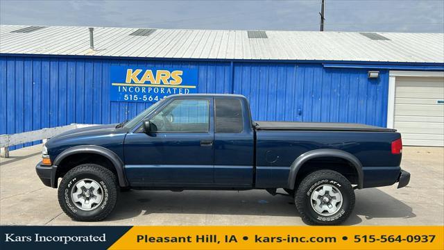 used 2001 Chevrolet S-10 car, priced at $10,995