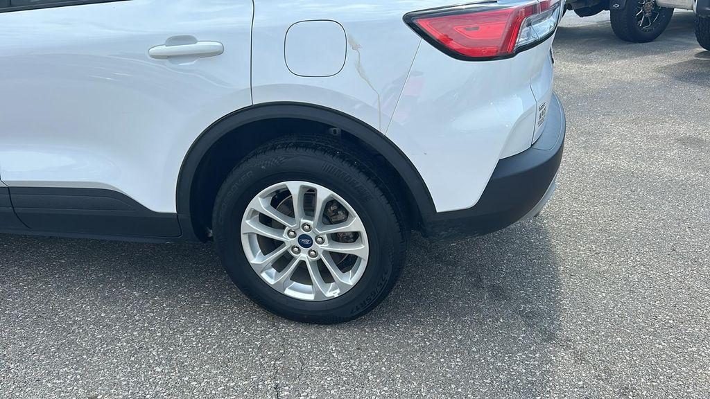 used 2022 Ford Escape car, priced at $14,995
