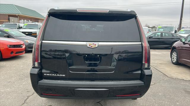 used 2019 Cadillac Escalade ESV car, priced at $25,995