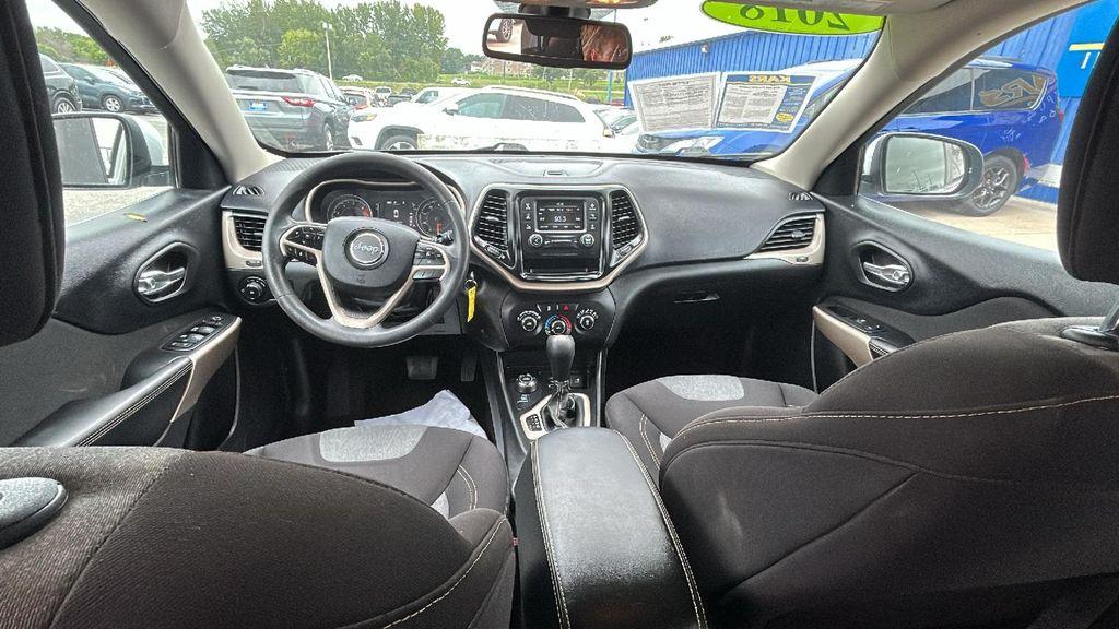 used 2018 Jeep Cherokee car, priced at $10,995