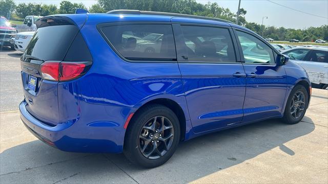 used 2020 Chrysler Pacifica car, priced at $15,995