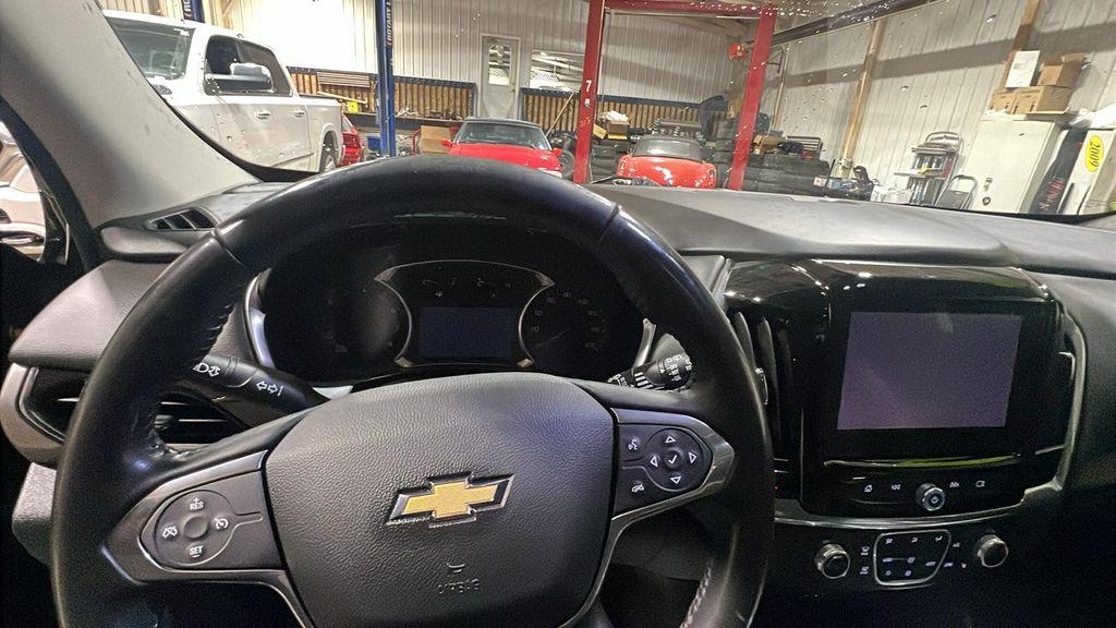 used 2018 Chevrolet Traverse car, priced at $15,995