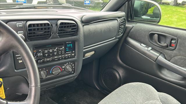 used 2002 Chevrolet S-10 car, priced at $12,995