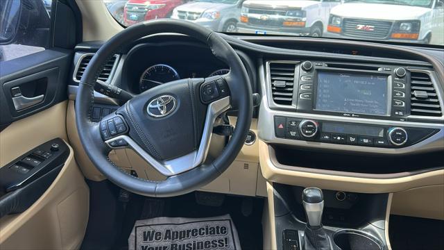 used 2014 Toyota Highlander car, priced at $20,995