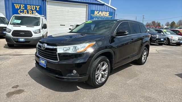 used 2014 Toyota Highlander car, priced at $20,995