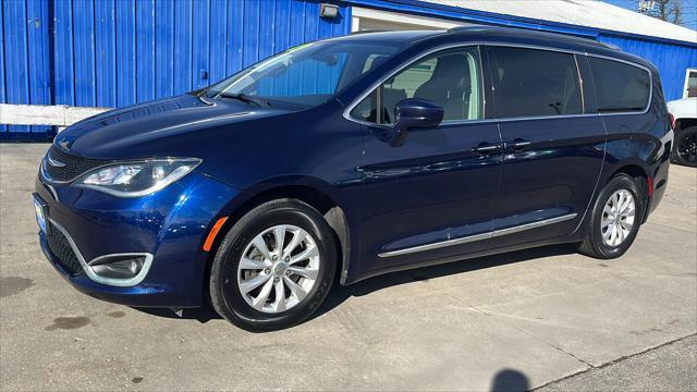 used 2018 Chrysler Pacifica car, priced at $17,995