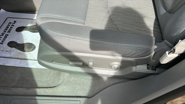 used 2014 Chevrolet Traverse car, priced at $10,995