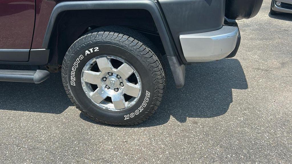 used 2007 Toyota FJ Cruiser car, priced at $15,995