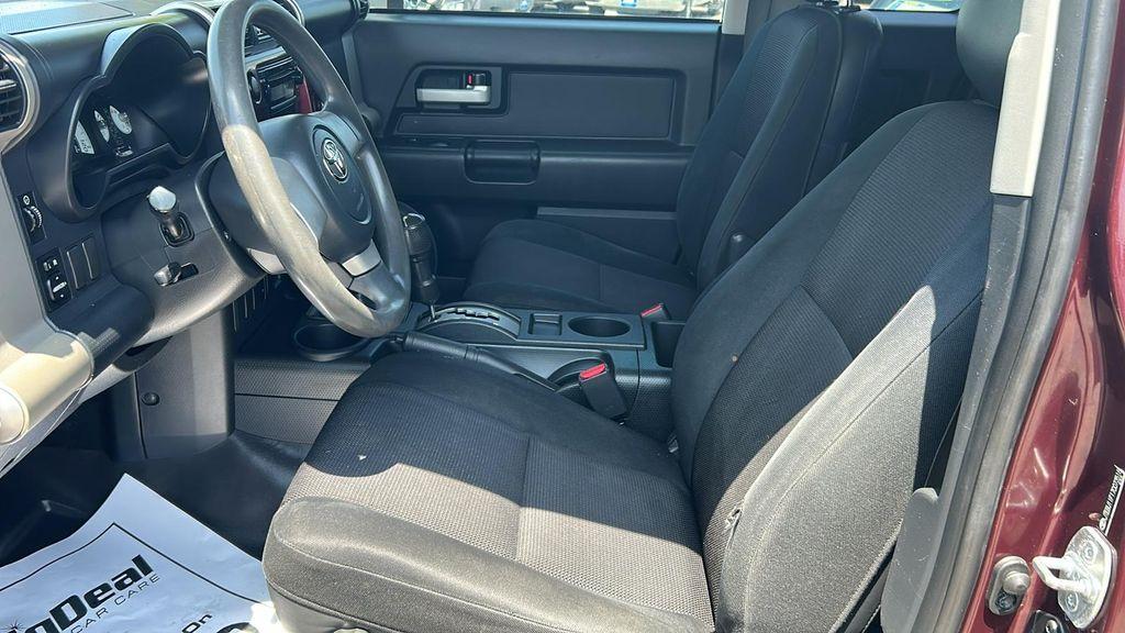 used 2007 Toyota FJ Cruiser car, priced at $15,995