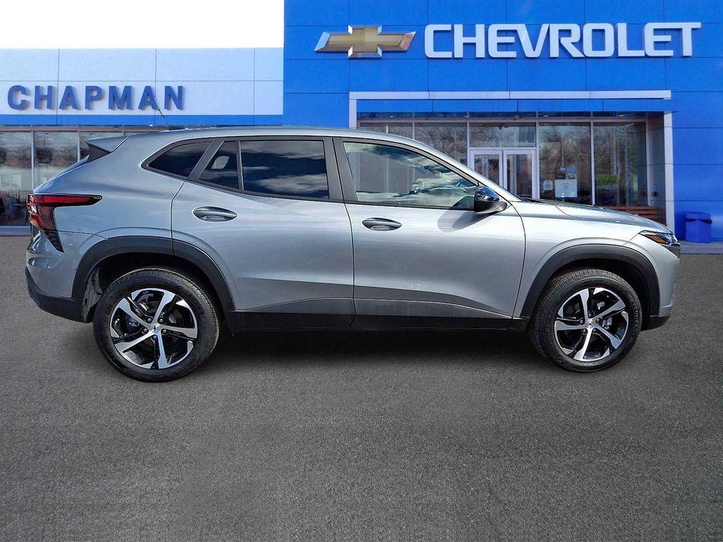 used 2024 Chevrolet Trax car, priced at $21,918