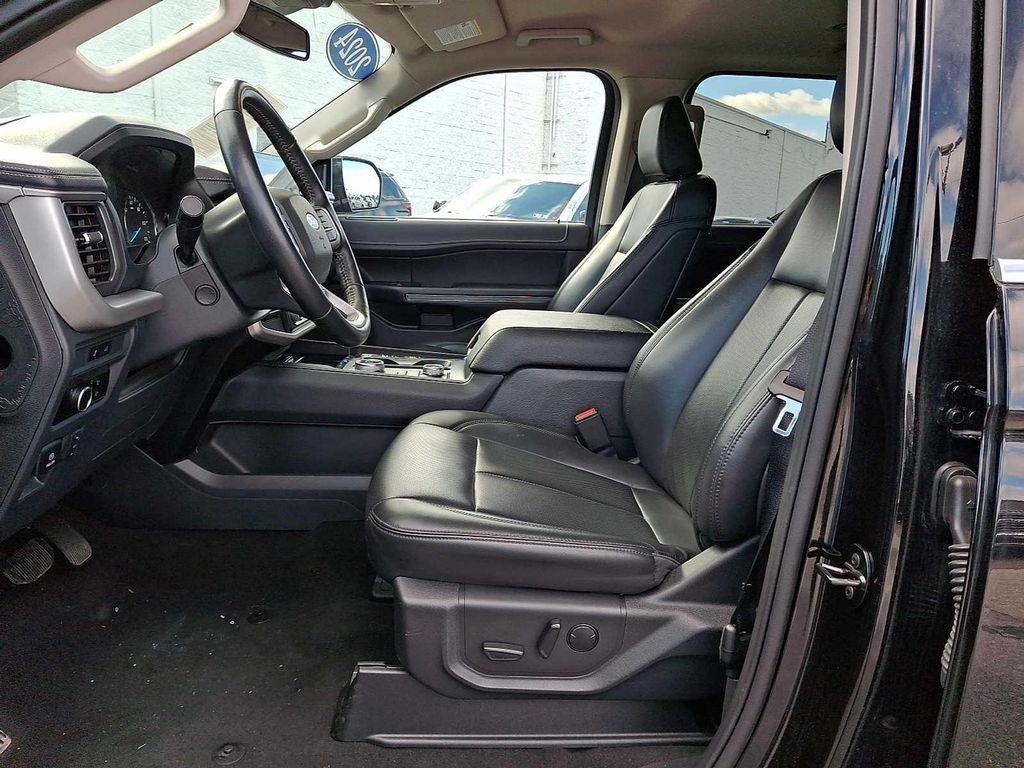 used 2024 Ford Expedition car, priced at $46,996