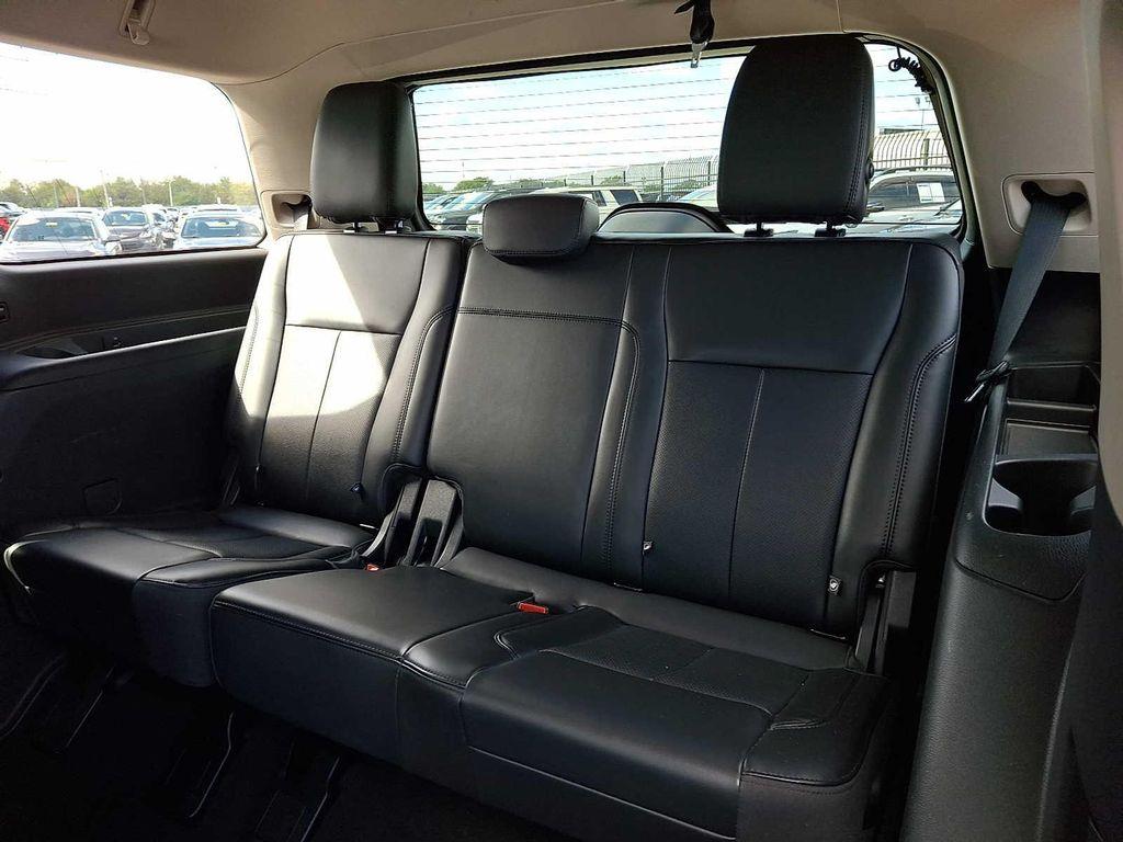 used 2024 Ford Expedition car, priced at $46,996