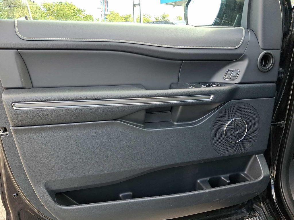 used 2024 Ford Expedition car, priced at $46,996