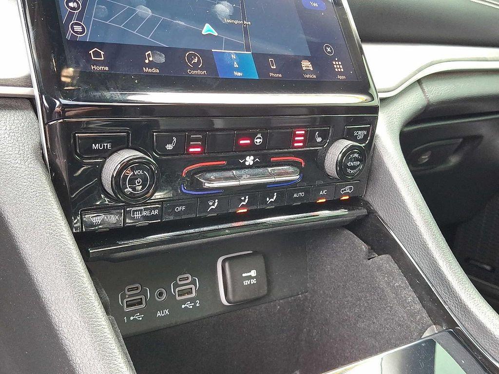 used 2021 Jeep Grand Cherokee L car, priced at $27,995