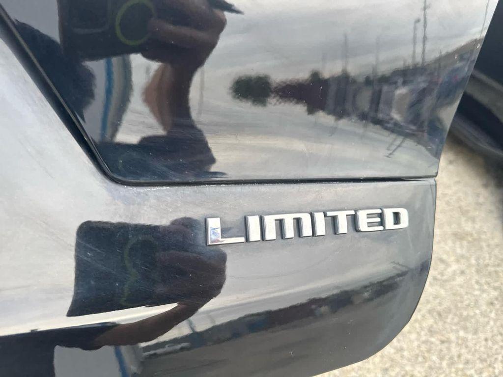 used 2021 Jeep Grand Cherokee L car, priced at $29,091