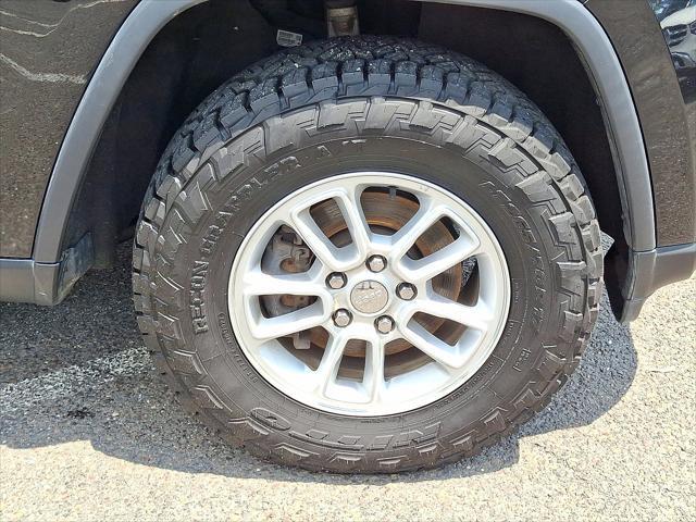 used 2018 Jeep Grand Cherokee car, priced at $16,897