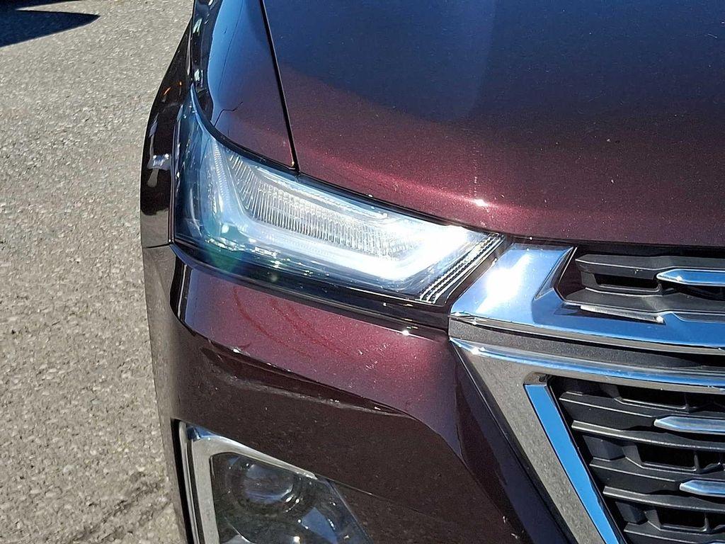 used 2023 Chevrolet Traverse car, priced at $32,180
