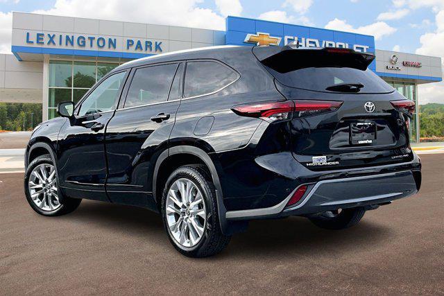 used 2024 Toyota Highlander car, priced at $44,000