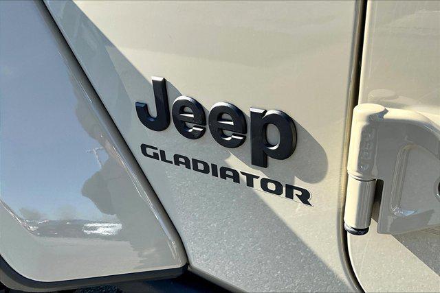 used 2022 Jeep Gladiator car, priced at $36,000