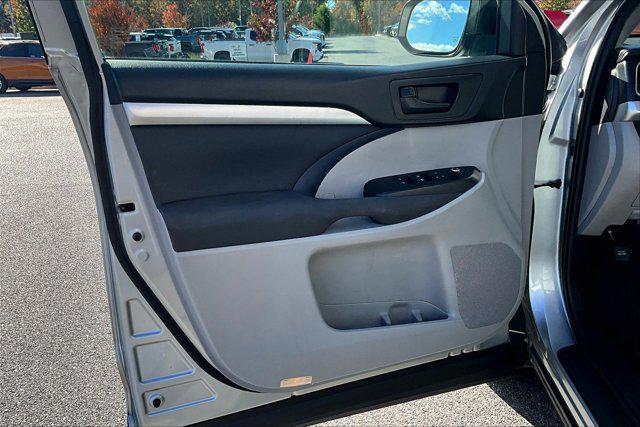 used 2019 Toyota Highlander car, priced at $24,000