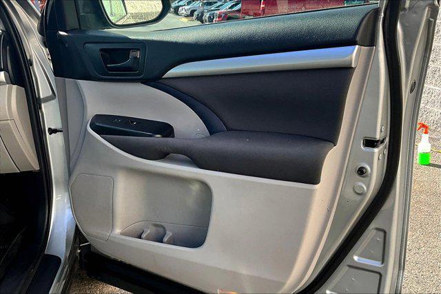 used 2019 Toyota Highlander car, priced at $24,000