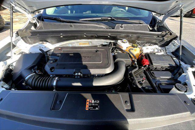 used 2023 Buick Envision car, priced at $20,900