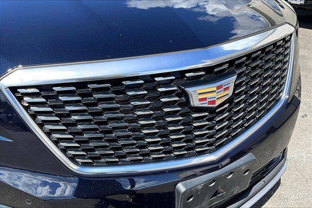 used 2021 Cadillac XT5 car, priced at $28,000