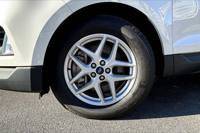 used 2022 Ford Edge car, priced at $25,000