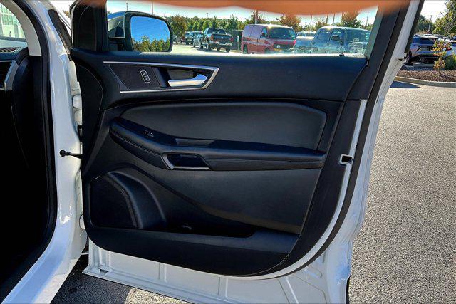 used 2022 Ford Edge car, priced at $25,000