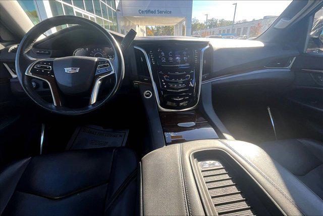 used 2020 Cadillac Escalade ESV car, priced at $31,000