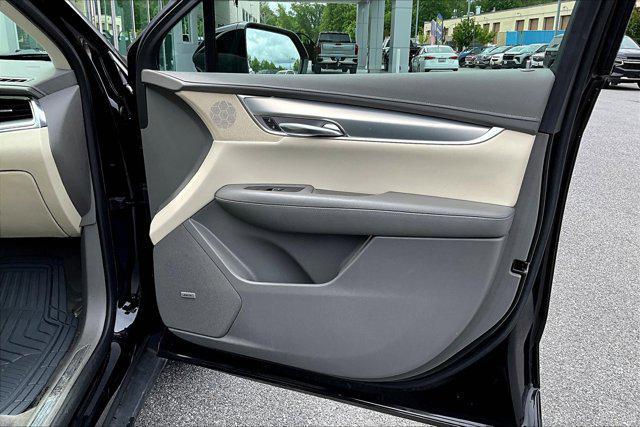 used 2019 Cadillac XT5 car, priced at $24,000
