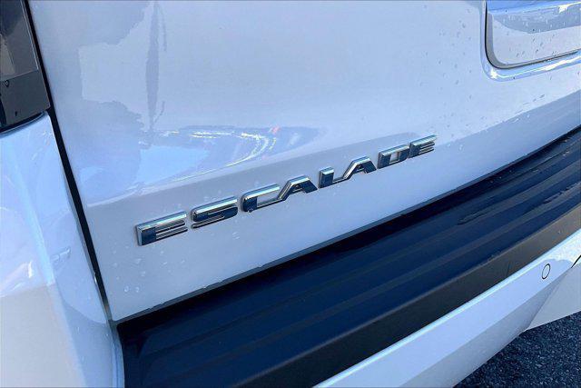 used 2020 Cadillac Escalade ESV car, priced at $40,000